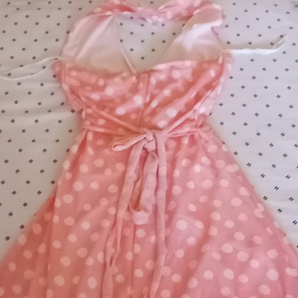 Dress - Picture 2 of 3